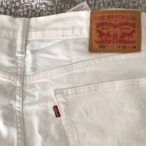 1 pair men’s White Levi’s jeans, barely worn